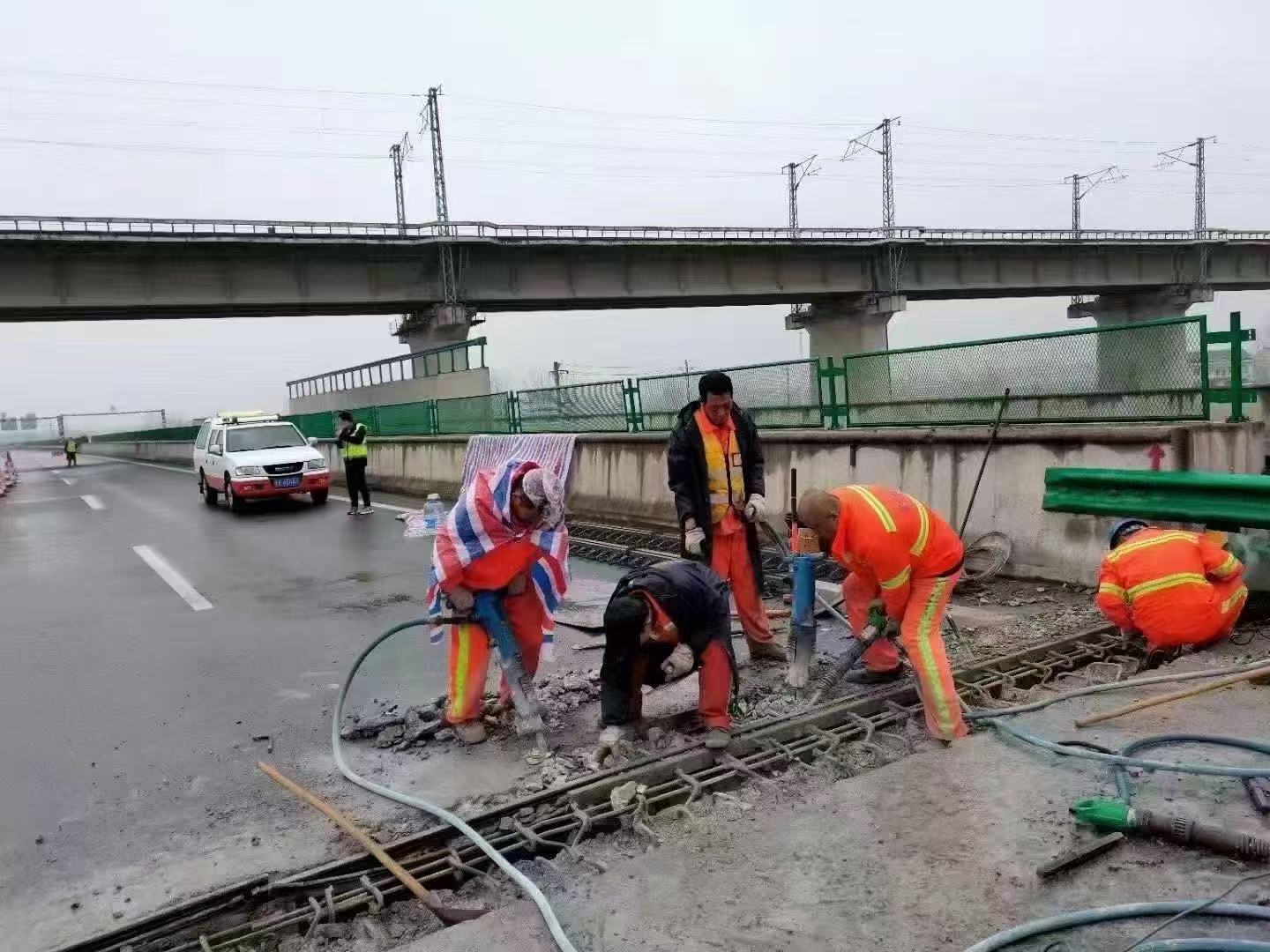乌兰浩特桥梁伸缩缝抢修料